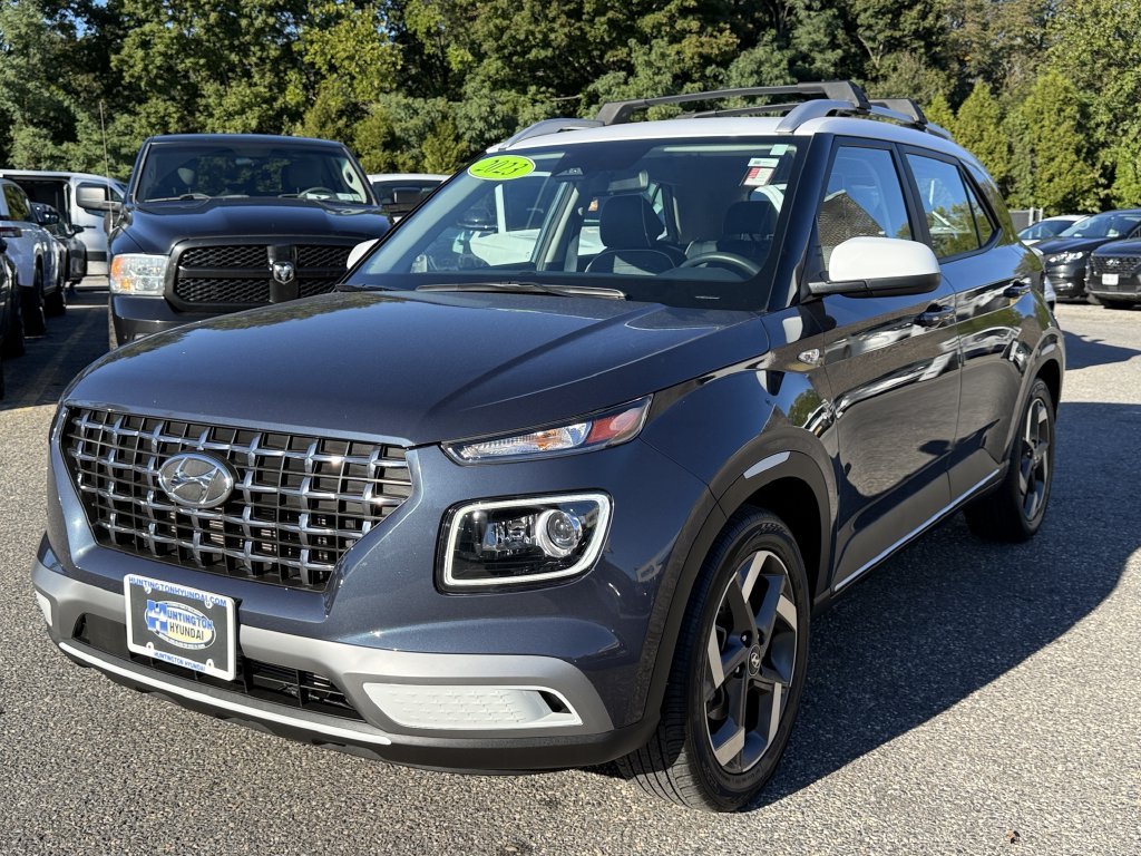 Used 2023 White Hyundai Limited image 7