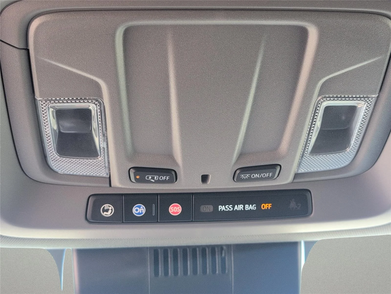 Used 2025 Black Chevrolet Custom image 16