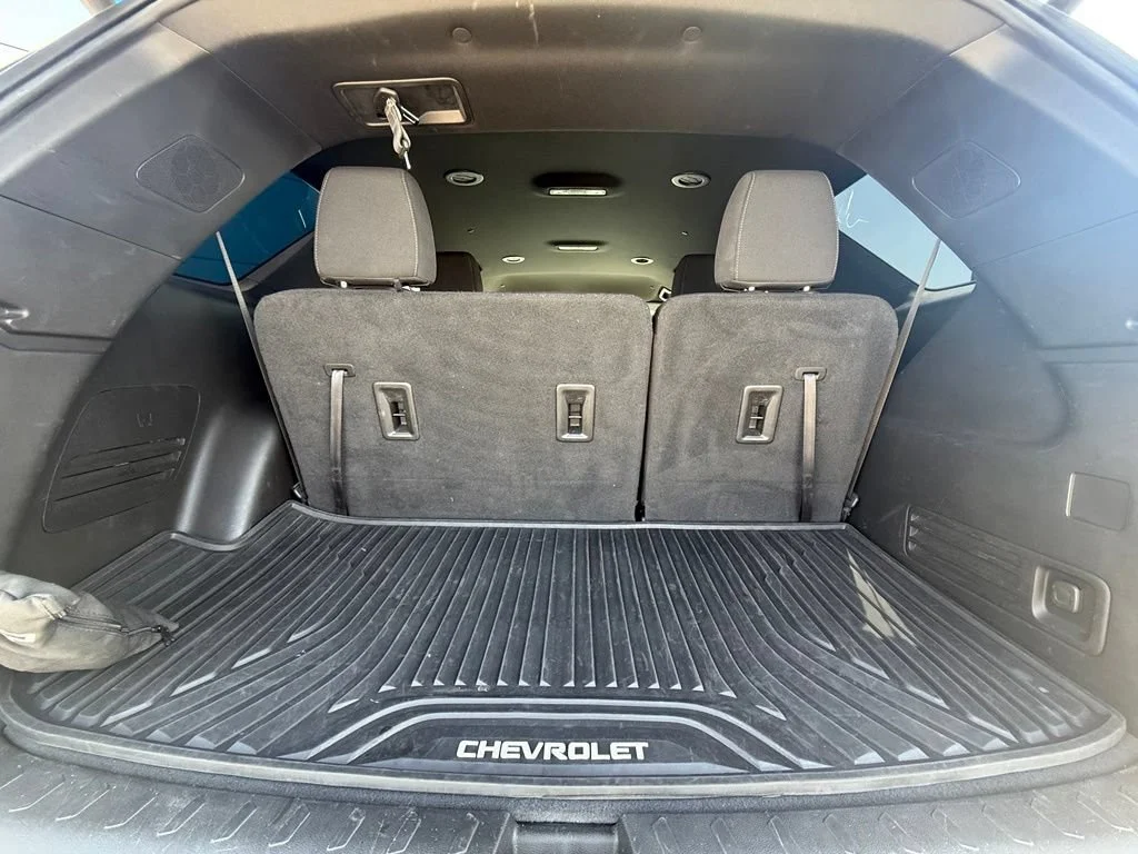 Used 2023 Sterling Gray Metallic Chevrolet LT Cloth image 10