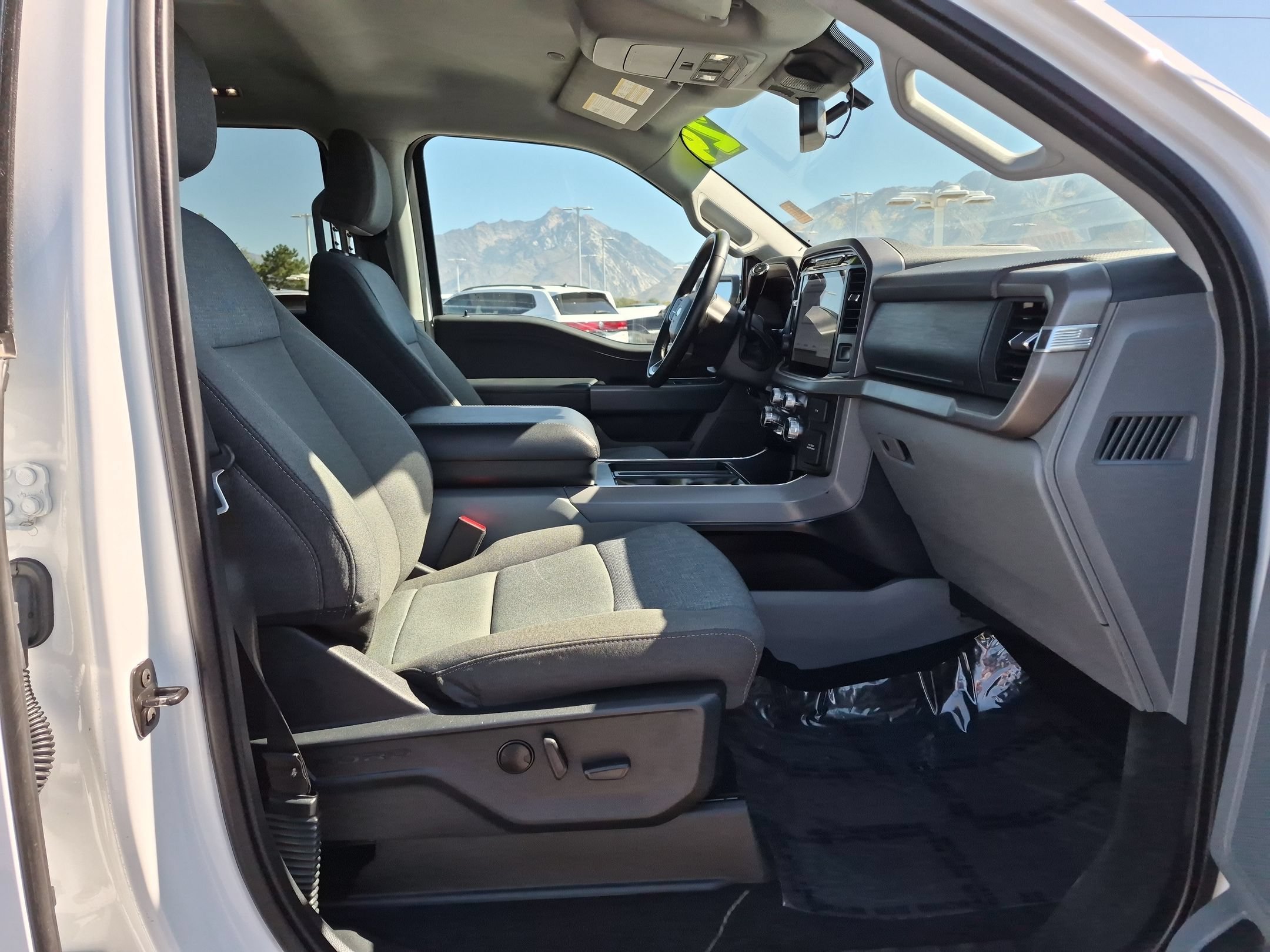 Used 2024 White Ford XLT image 30