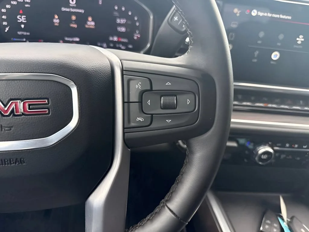 Used 2026 Onyx Black GMC SLT image 16
