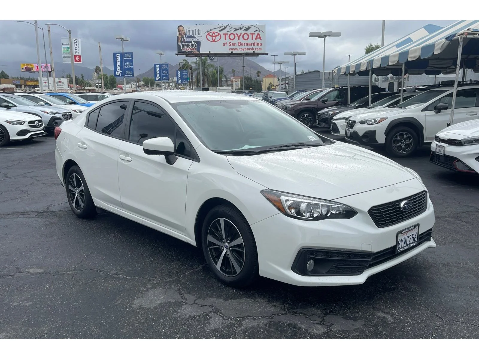 Used 2022 Crystal White Pearl Subaru Premium image 8