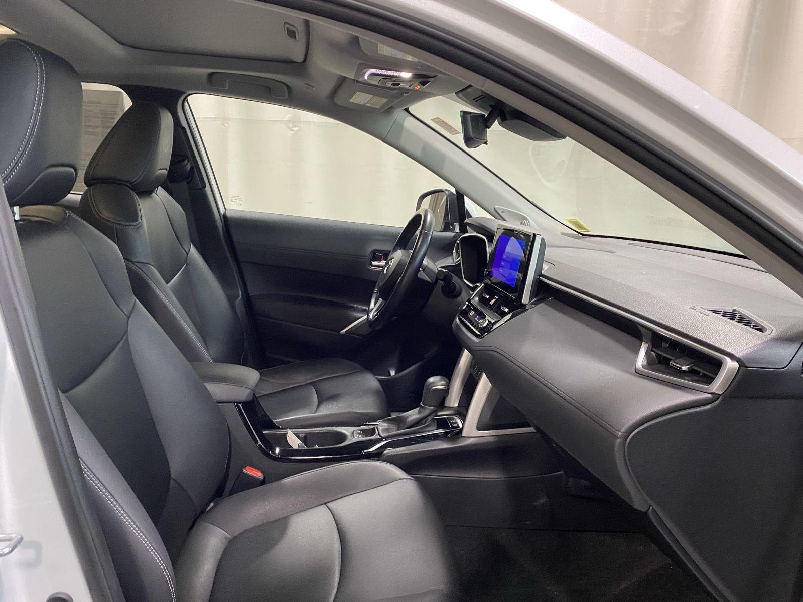 Certified Used 2024 Wind Chill Pearl Toyota XLE image 11