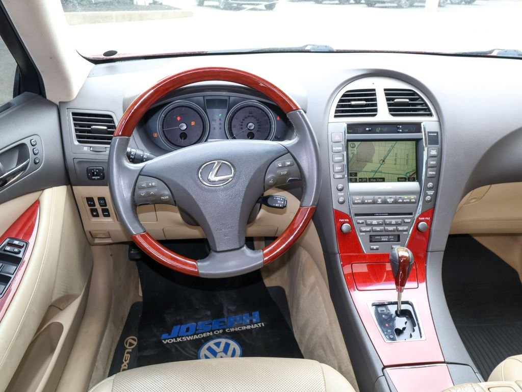 Used 2009 Red Lexus 350 image 17