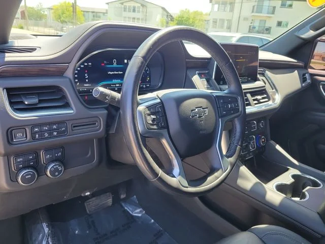 Used 2022 Black Chevrolet Z71 image 24