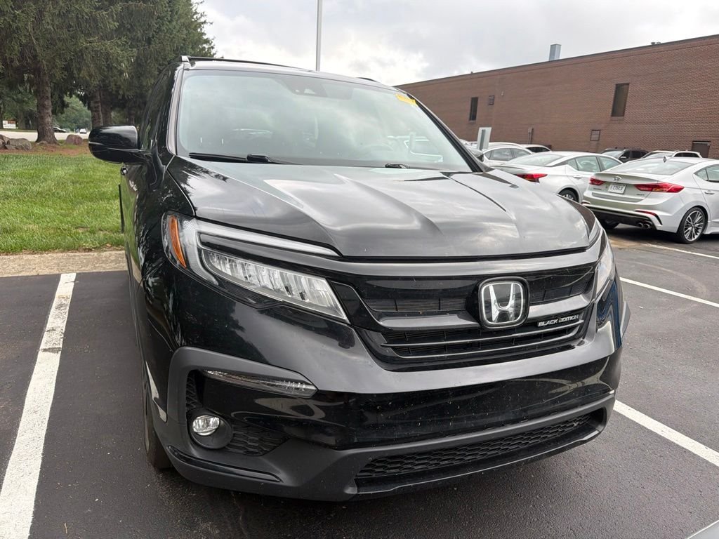 Certified Used 2022 Crystal Black Pearl Honda Black Edition image 5