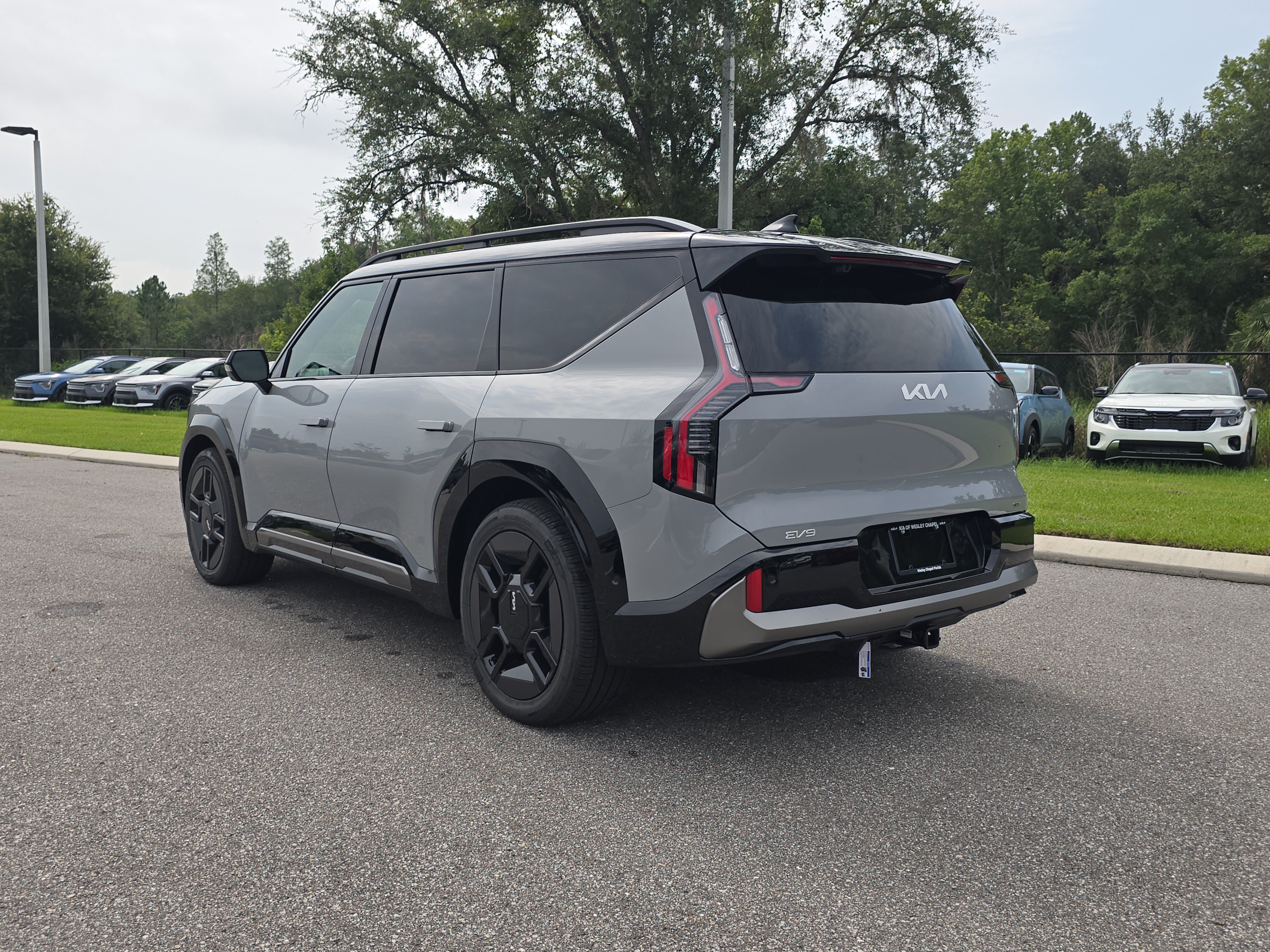 New 2026 Wolf Gray / Black Roof Kia GT-Line AWD image 6
