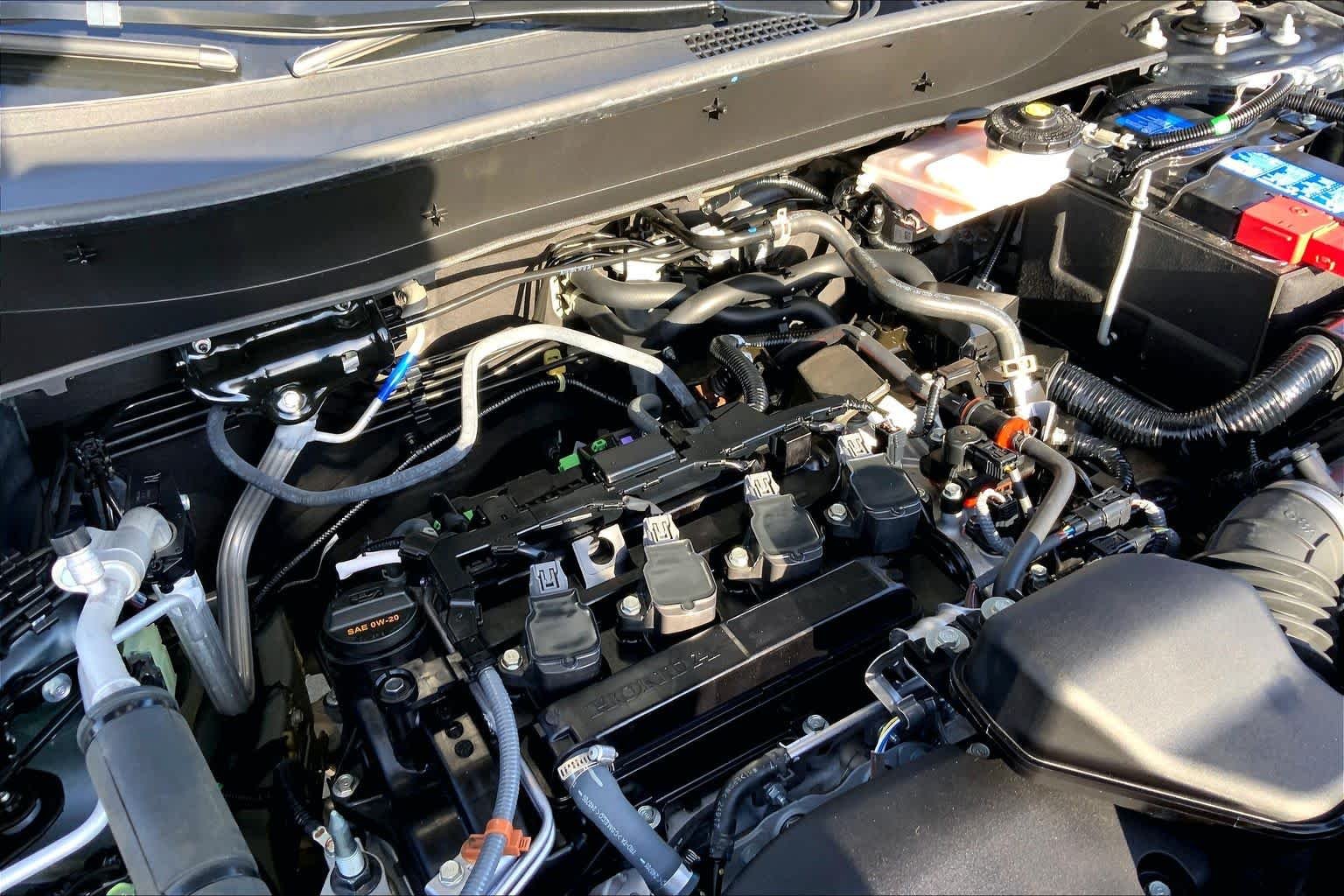 Used 2025 Meteorite Gray Metallic Honda LX image 32