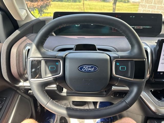 New 2026 Star White Metallic Tri-Coat Ford Platinum image 18