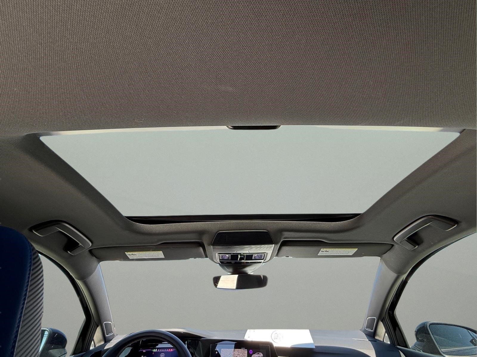 Used 2024 Deep Black Pearl Volkswagen 4Motion image 5