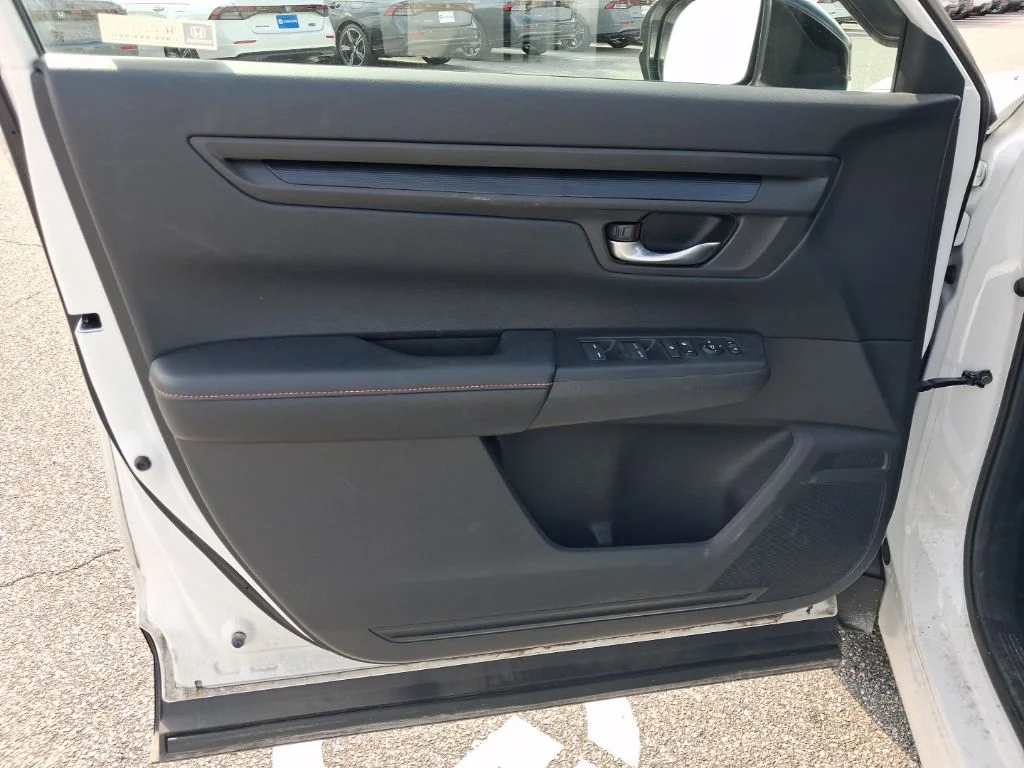 Used 2023  Honda Sport image 22