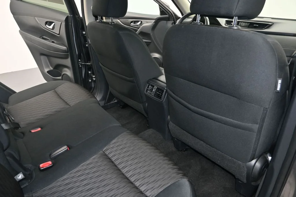 Used 2017 Gray Nissan SV image 12