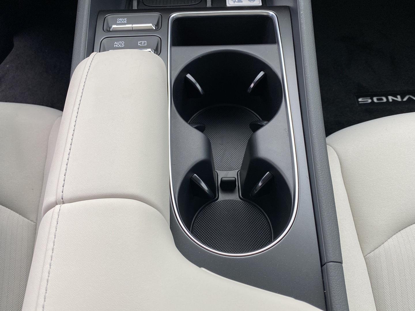 2026 Hyundai Sonata SEL - Photo 22