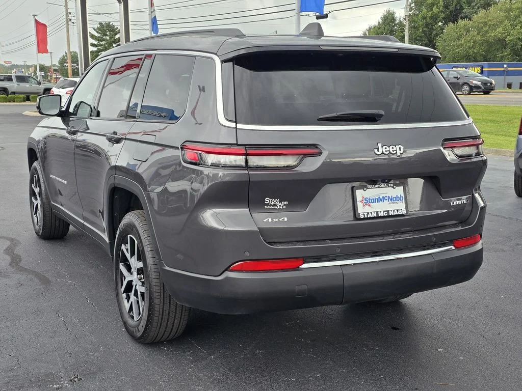 Used 2025 Baltic Gray Metallic Clearcoat Jeep Limited image 5