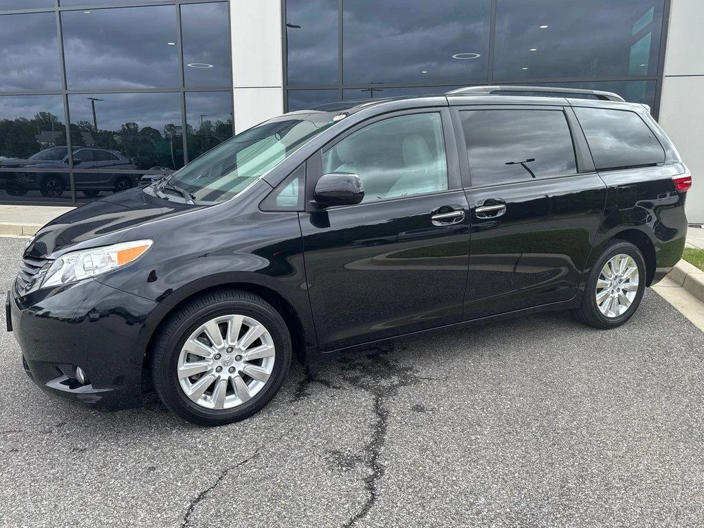 2015 Toyota Sienna XLE