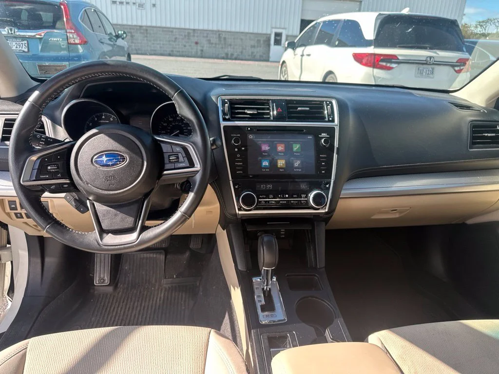 Used 2018 Crystal White Pearl Subaru 2.5i image 14