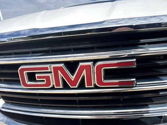 Used 2019 White GMC SLT image 12