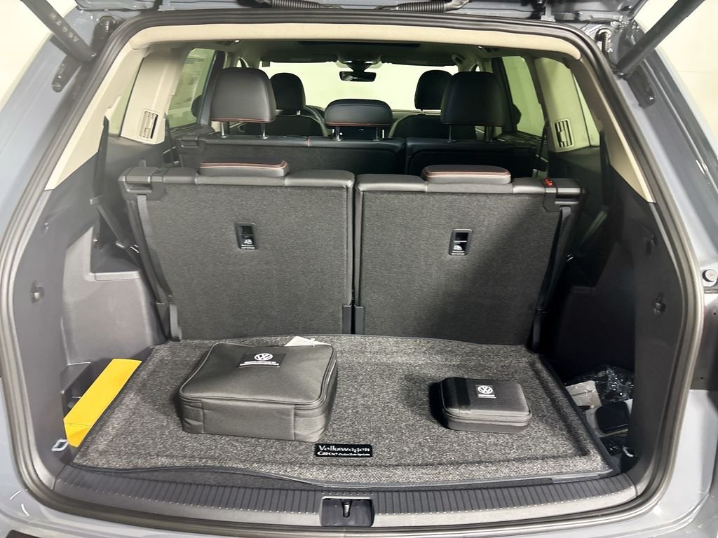 New 2026 Pure Gray Volkswagen Peak Edition image 22