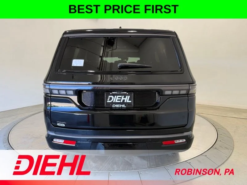 New 2026 High Gloss Black Exterior Paint Jeep Limited Reserve image 6