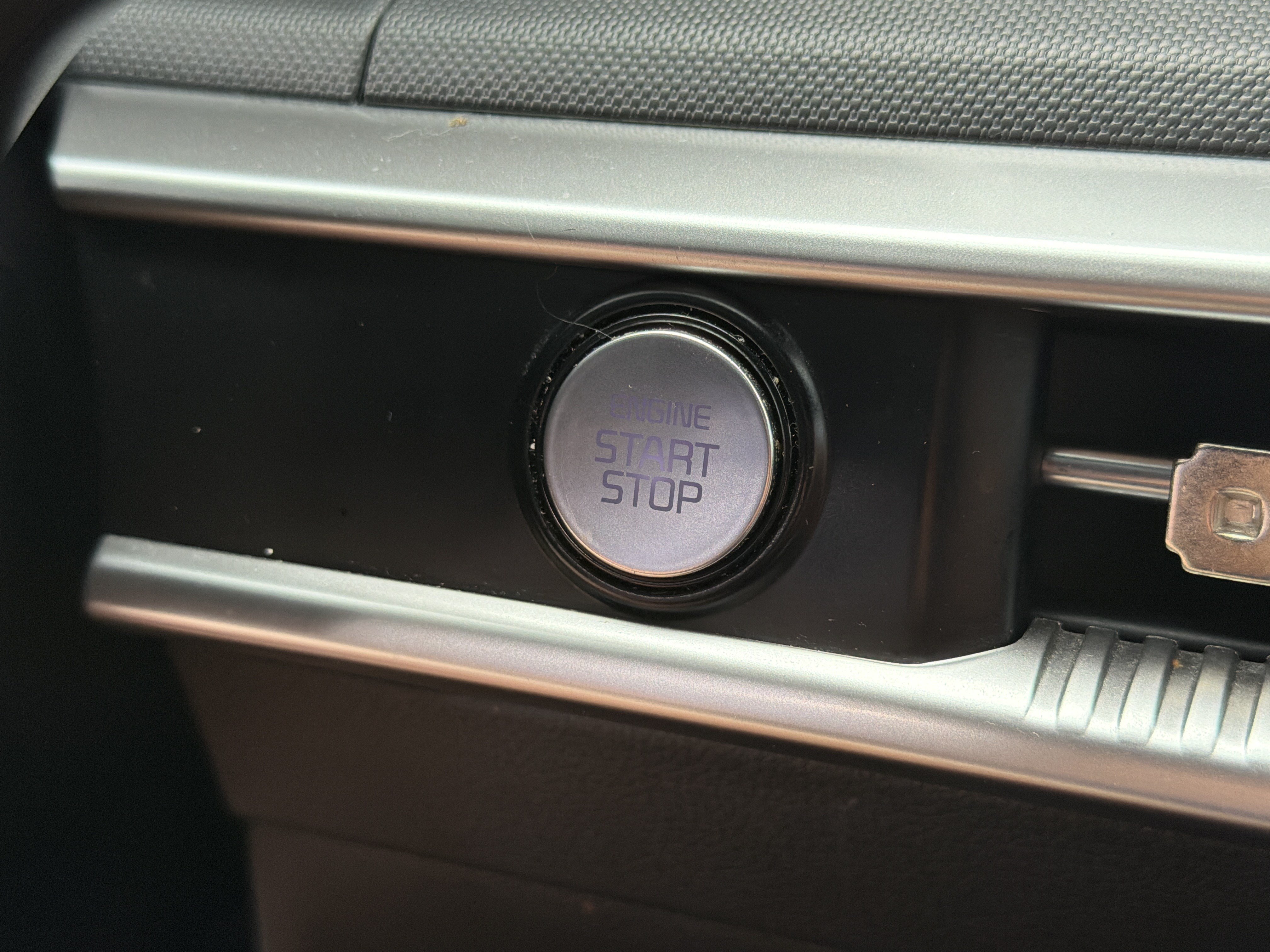 Used 2024 Wolf Gray Kia GT-Line image 9