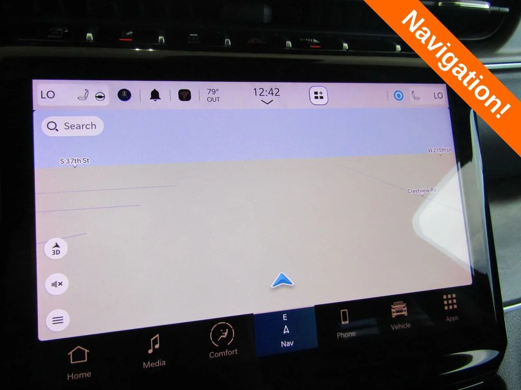 Used 2023 Silver Jeep Limited image 15