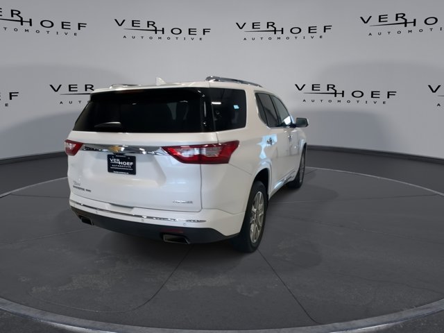 Used 2021 Iridescent Pearl Tricoat Chevrolet Premier image 8