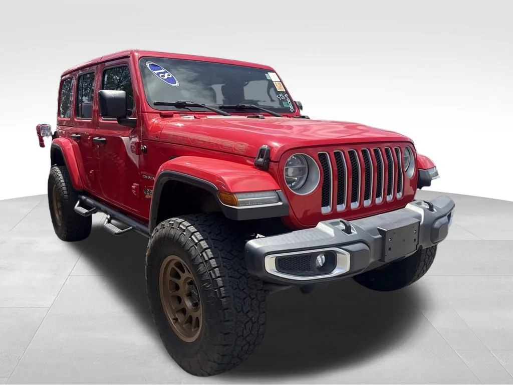 Used 2018 Red Jeep Unlimited Sahara image 9