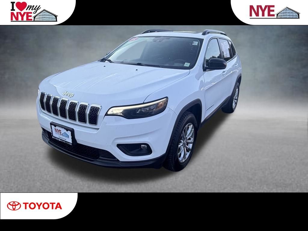 Used 2022 Bright White Clearcoat Jeep Latitude Lux image 1