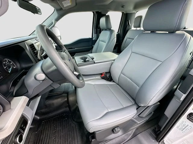New 2026 Oxford White Ford XL image 14