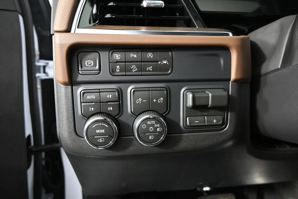 2026 Chevrolet Suburban High Country - Photo 25