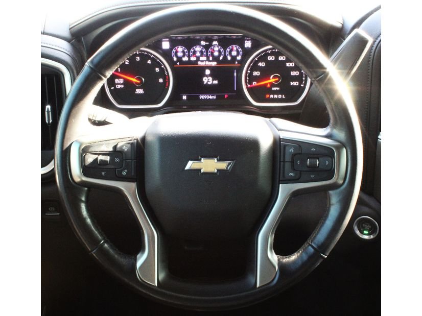 Used 2020 Iridescent Pearl Tricoat Chevrolet LTZ image 6