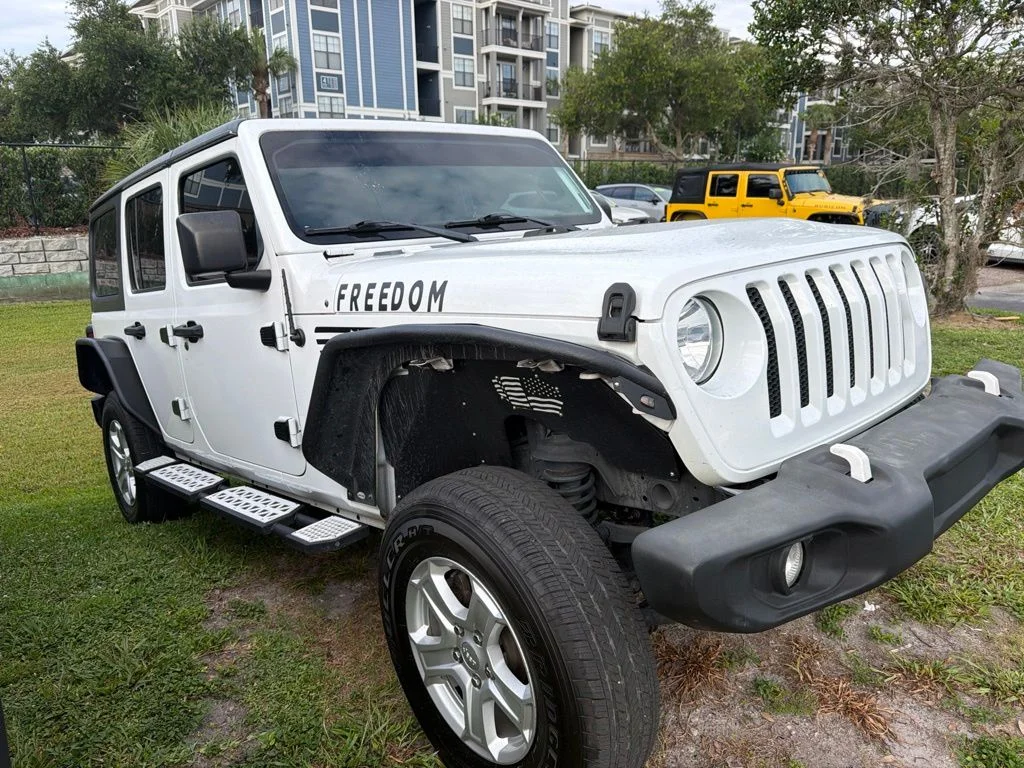 Used 2019 White Jeep Unlimited Sport S image 3