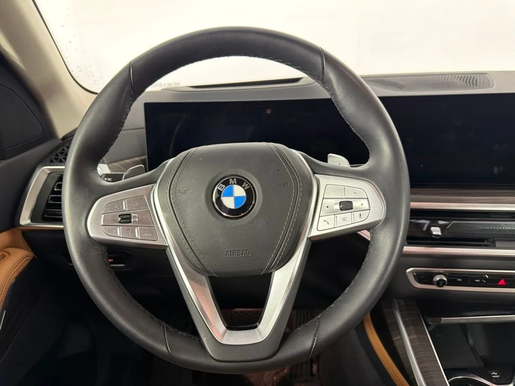 Certified Used 2026 Alpine White BMW xDrive40i image 18