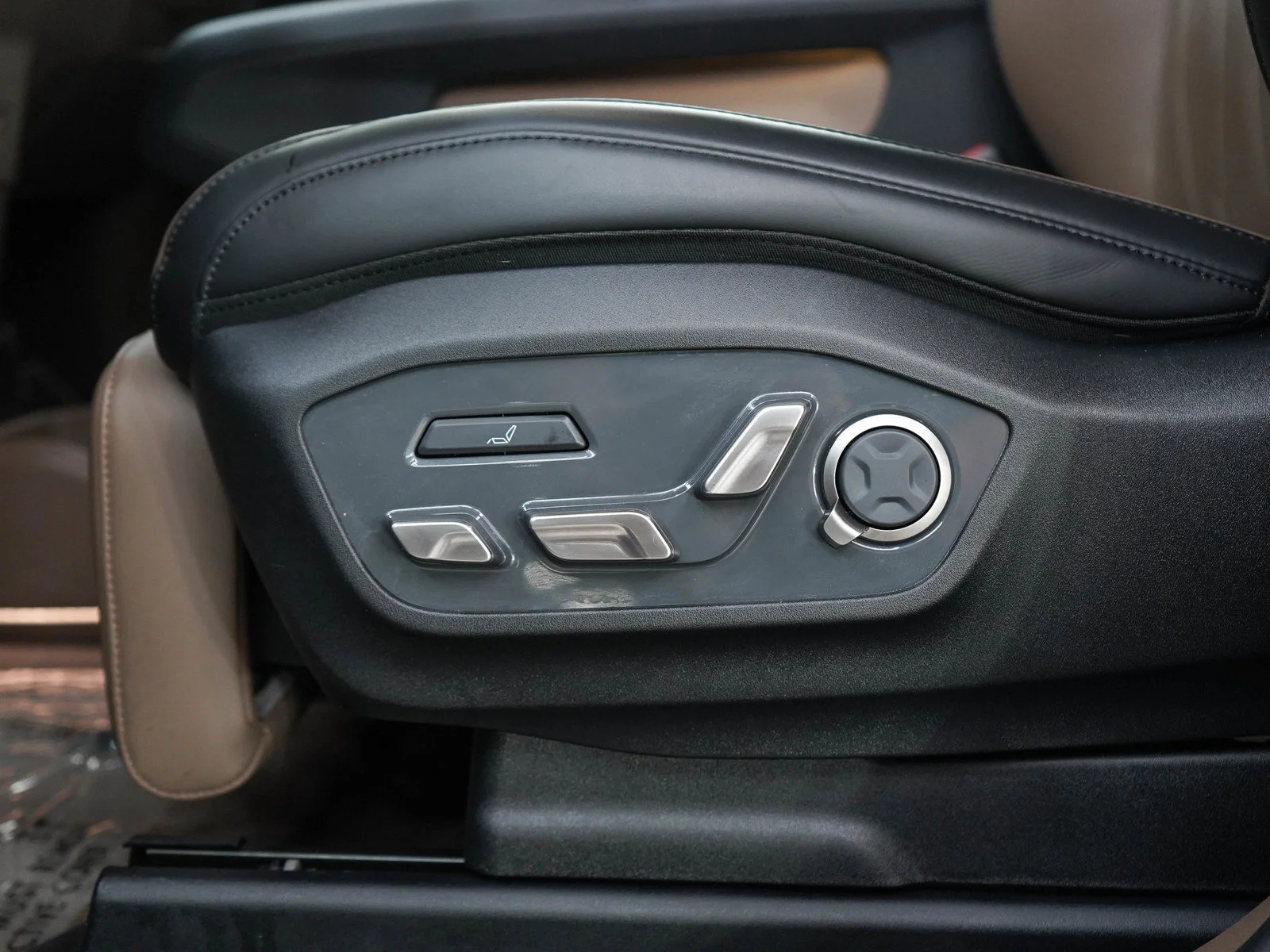 Used 2024 Ocean Blue Matte Kia GT-Line AWD image 35