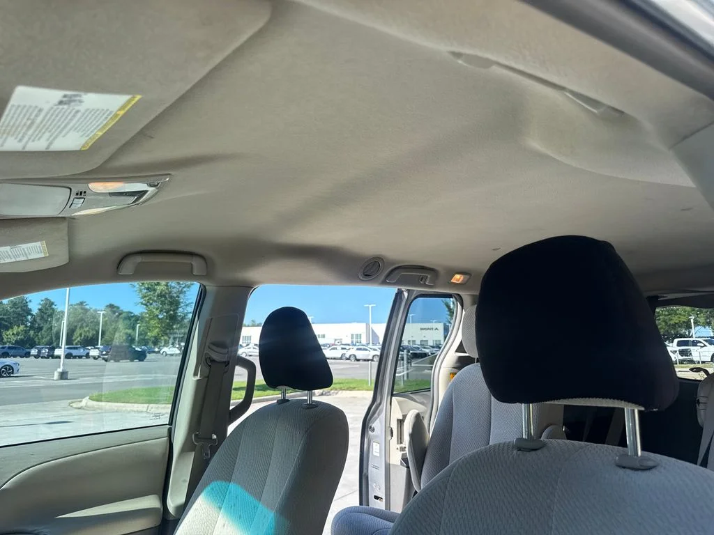 Used 2011 Silver Sky Metallic Toyota LE image 30