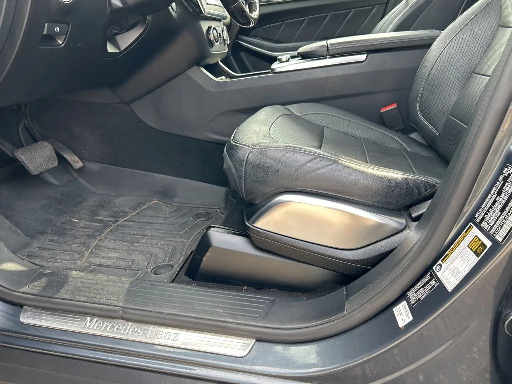 Used 2014  Mercedes-Benz GL 550 image 16