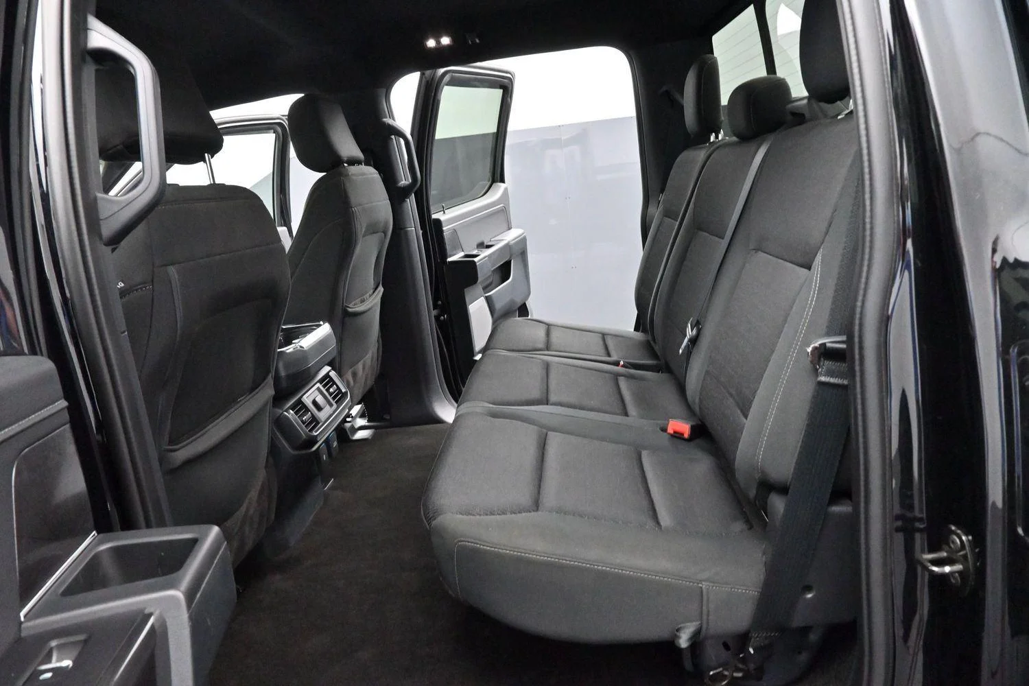 Used 2022 Agate Black Ford XLT image 32