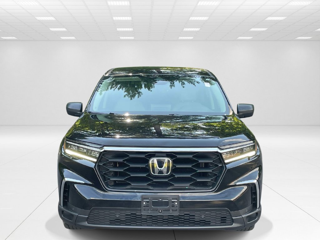 Used 2023  Honda LX image 2