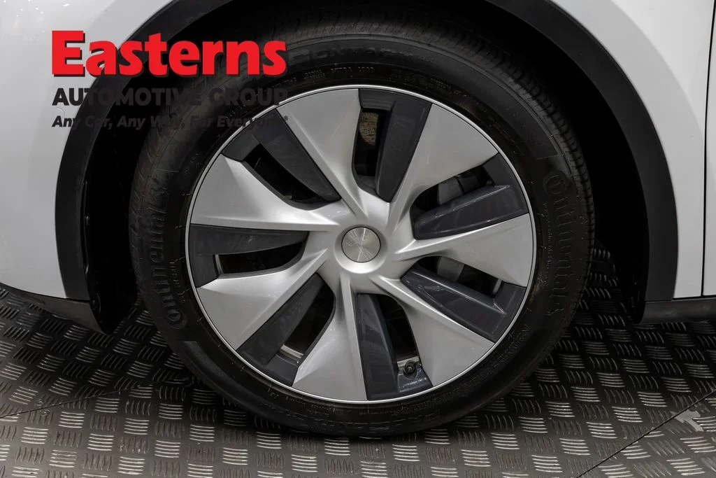 Used 2021 White Tesla Long Range image 28