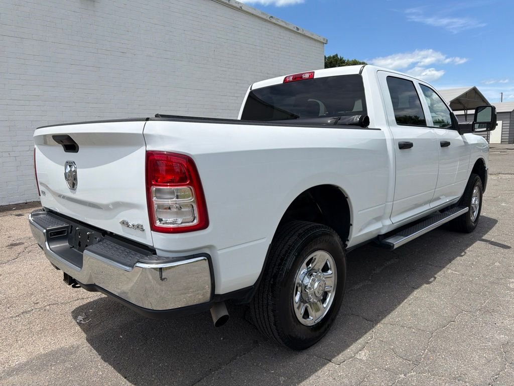 3C6UR5CJ1RG237203