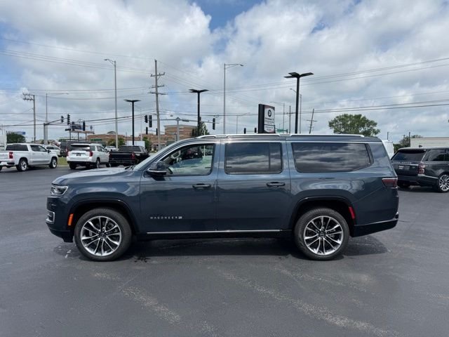 Used 2024  Jeep Series III image 2