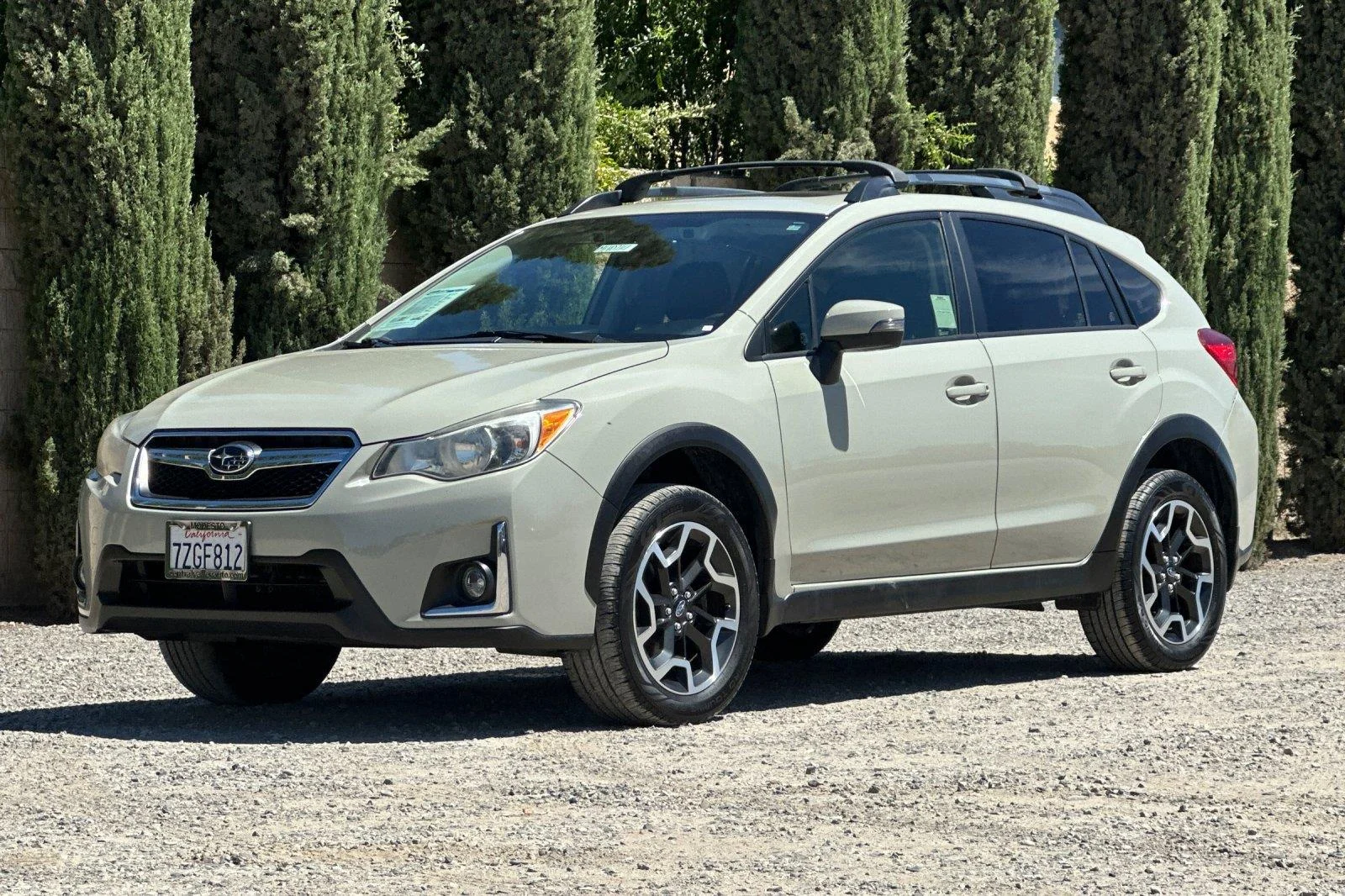 Used 2017 Dark Gray Metallic Subaru Limited image 8
