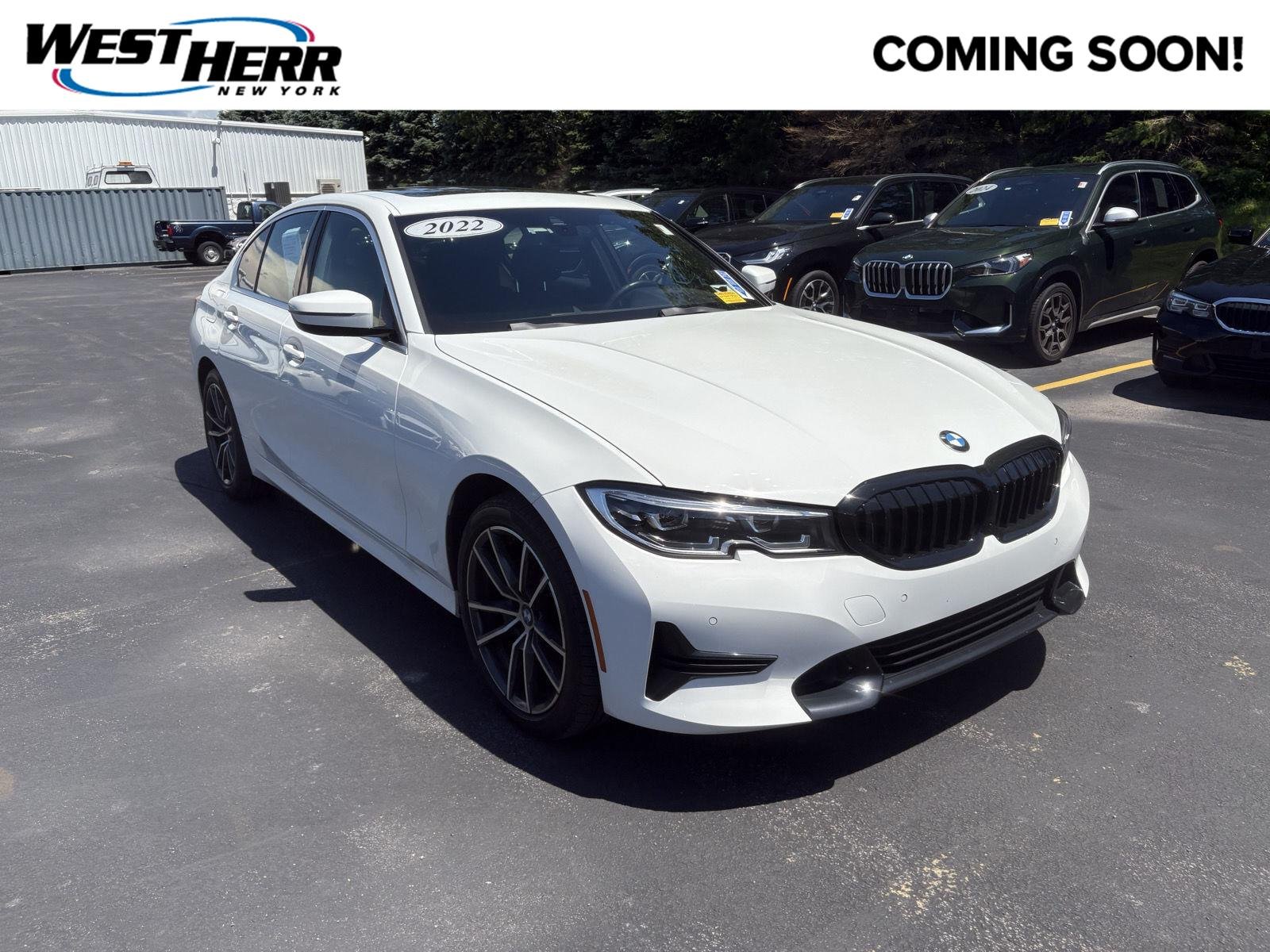 Used 2022 Alpine White BMW 330i xDrive image 1