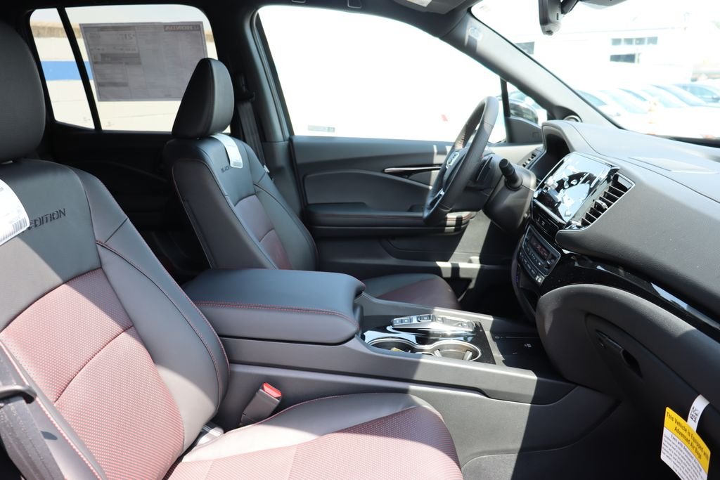 New 2026 Sonic Gray Pearl Honda Black Edition image 20