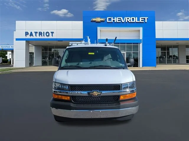 2024 Chevrolet Express Cargo Work Van - Photo 6