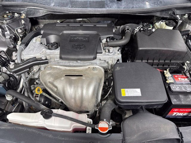Used 2016 Gray Toyota SE image 9