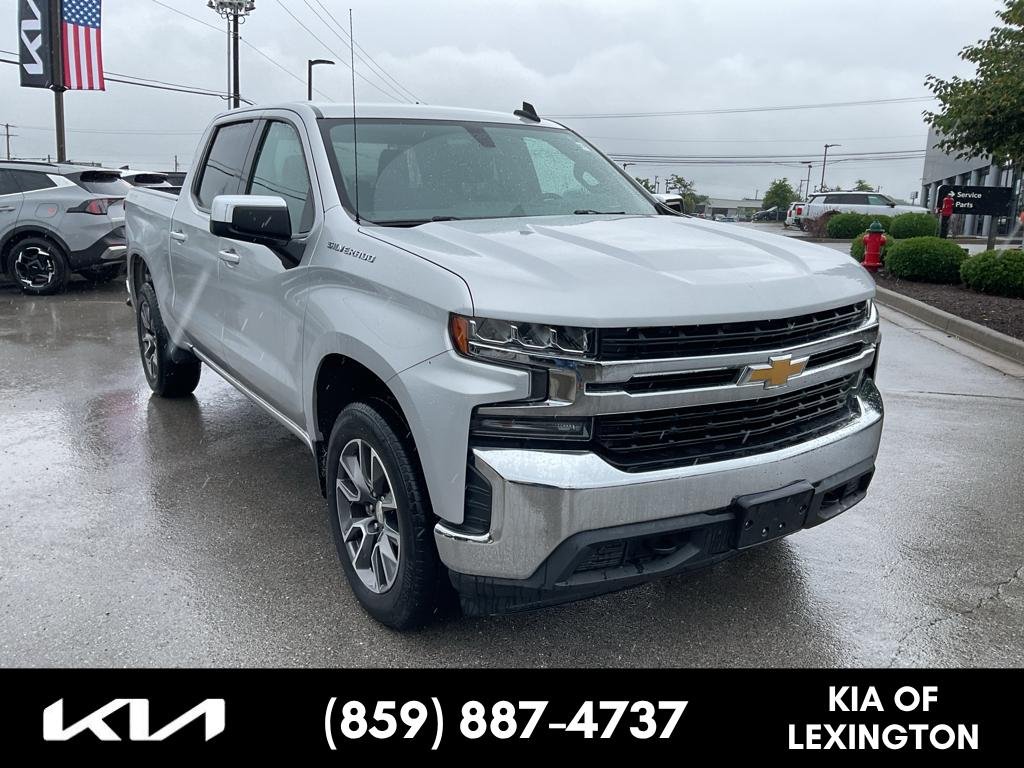 2022 Chevrolet Silverado 1500 LT 2FL 4X4 Crew Cab Short Box's photo