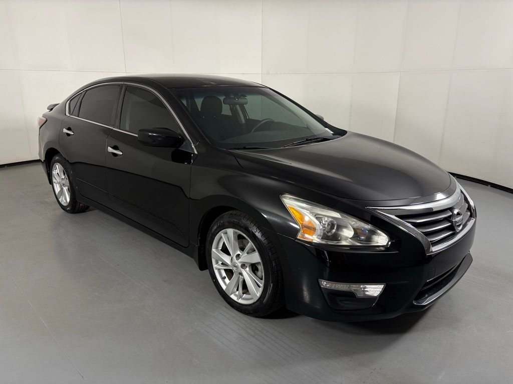 Used 2014 Nissan Altima SV with VIN 1N4AL3AP4EC195346 for sale in Mesa, AZ