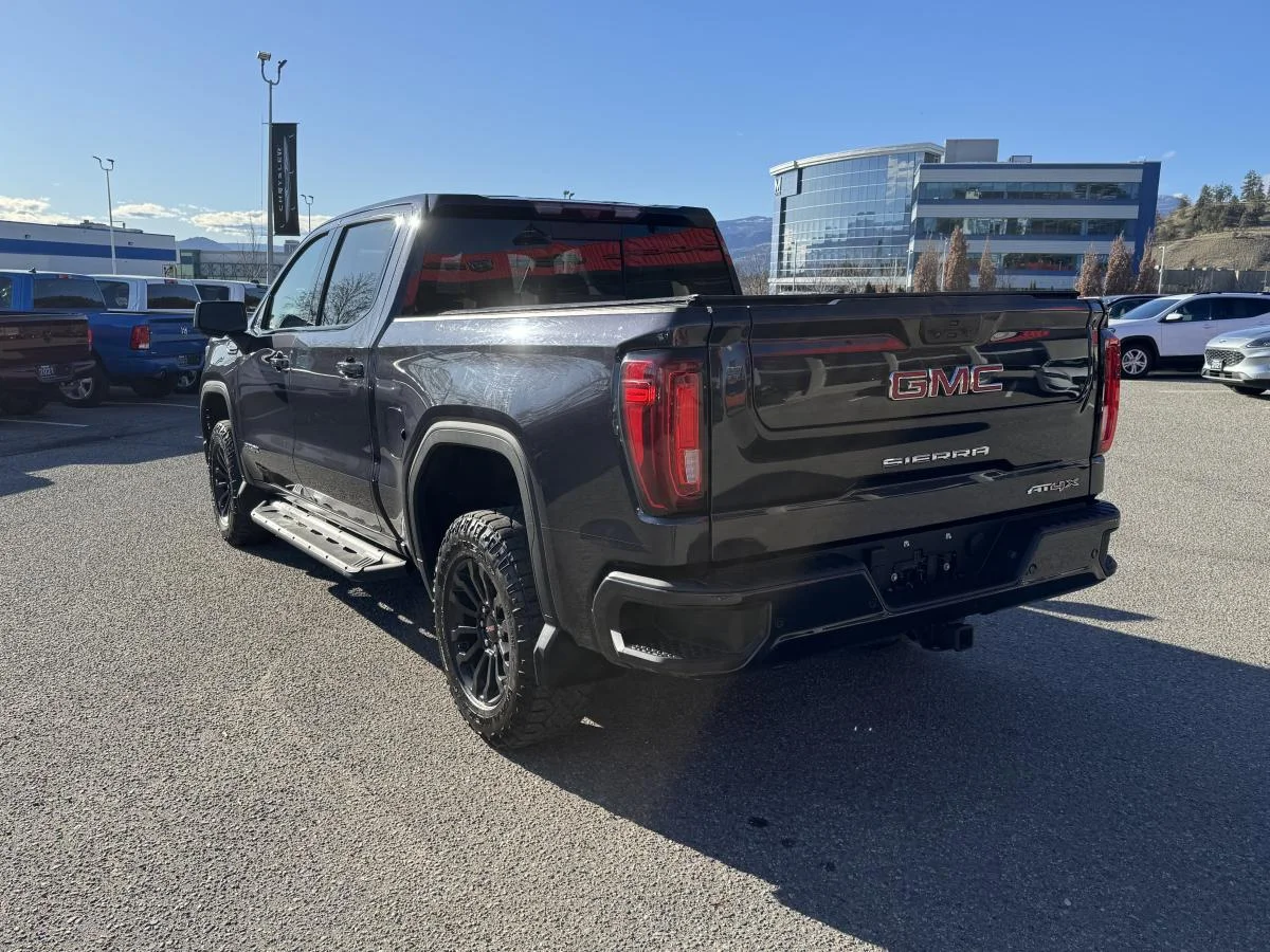 Used 2022 Grey GMC At4x image 9