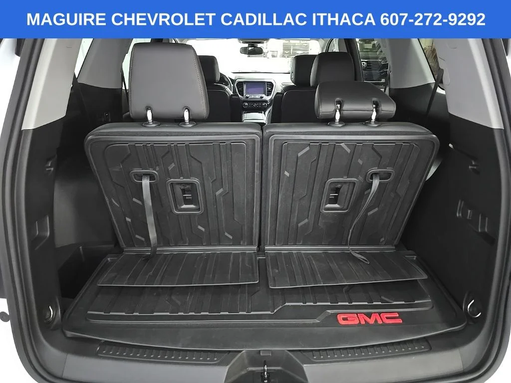 Used 2023 White GMC AT4 image 14